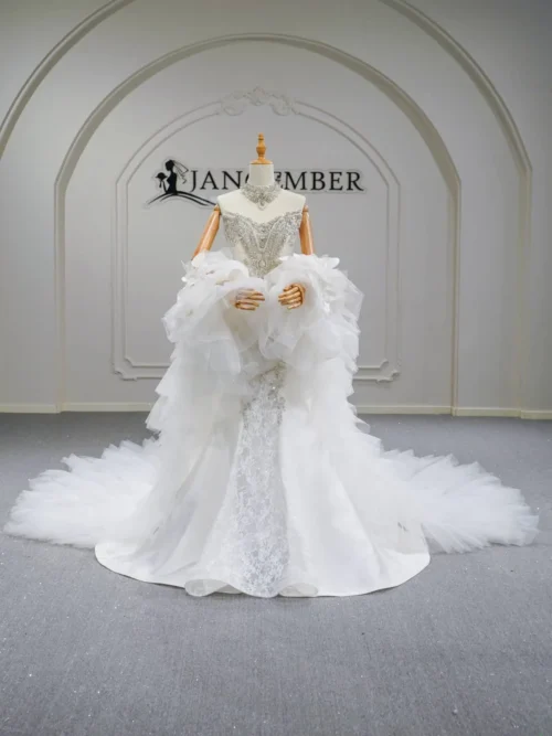 Exquisite Ivory Wedding Dress Mermaid High Neck Ruffle Tiered Wedding Dress Fur Trim Lace Bridal Gown