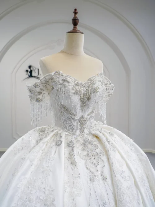 Royal Ivory Wedding Dress Ball Gown Off Shoulder Tassel Sleeve Wedding Dress Satin Beaded Classic Bridal Gown