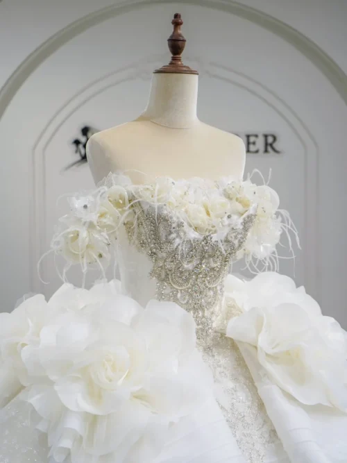 Dreamy Ivory Wedding Dress Ball Gown Off Shoulder Ruffle Tiered Wedding Dress 3D Floral Luxury Bridal Gown
