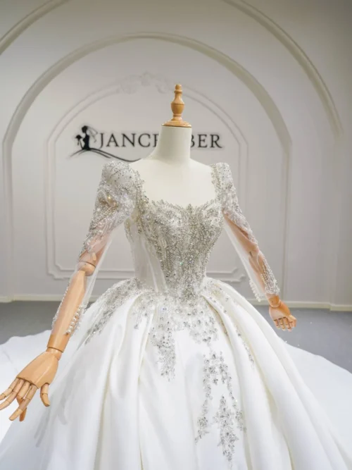 Stunning Ivory Wedding Dress Ball Gown High Neck Glitter Wedding Dress Long Sleeve Beaded Princess Bridal Gown