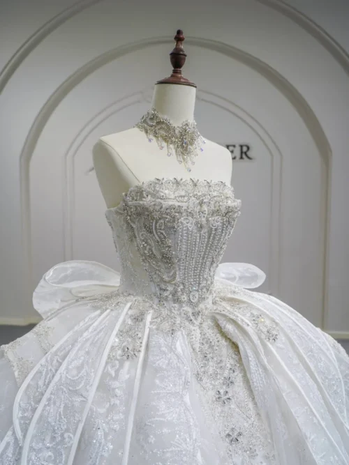 Glamorous Ivory Wedding Dress Ball Gown V Neck Long Sleeve Wedding Dress Shimmering Tulle Romantic Bridal Gown