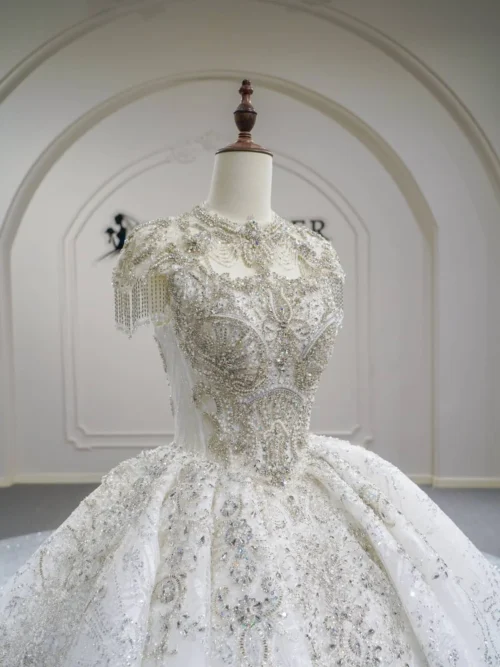 Grand Ivory Wedding Dress Ball Gown Off Shoulder Sparkly Wedding Dress Silver Embroidery Elegant Bridal Gown