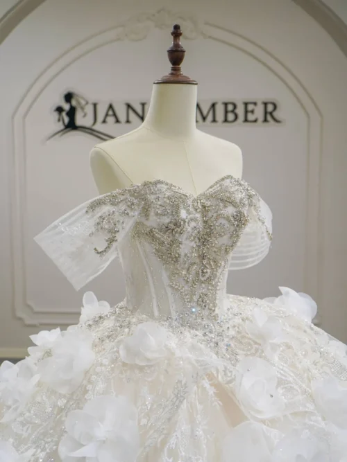 Graceful Ivory Wedding Dress Ball Gown Off Shoulder Lace Wedding Dress Floral Applique Sophisticated Bridal Gown