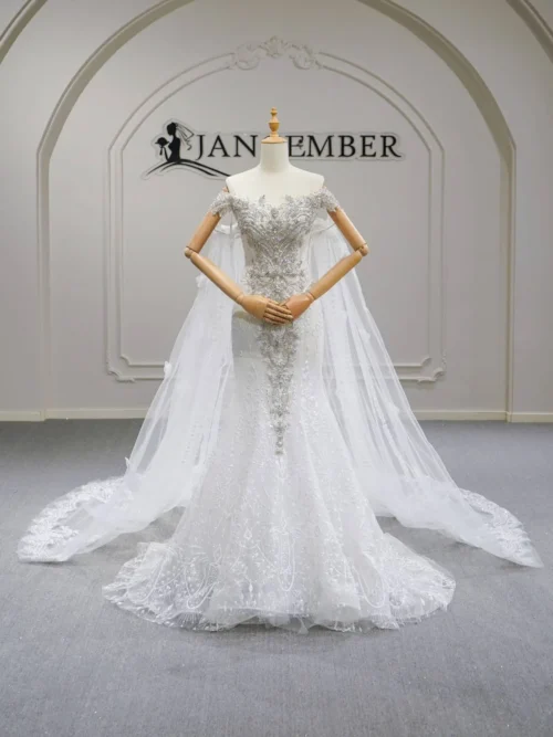 Majestic Ivory Wedding Dress Ball Gown Square Neck Satin Wedding Dress Floral Applique Sophisticated Bridal Gown