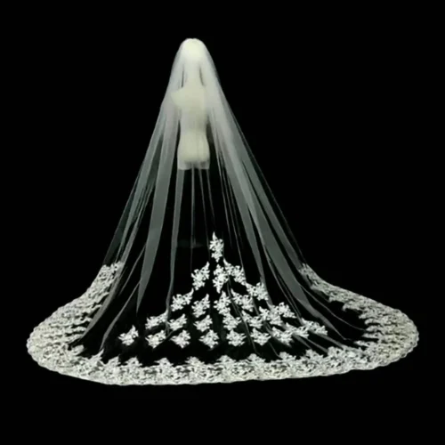 Dazzling Ivory Veil Triple Tier Applique Wedding Veil Voluminous Design Bridal Accessories