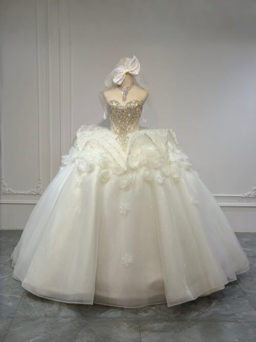 Elegant Ivory Wedding Dress Strapless Sweetheart 3D Flower Petal Wedding Dress Glitter Tulle Ball Gown Classic Bridal Gown