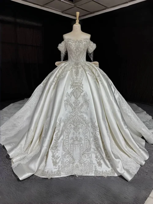 Elegant Ivory Wedding Dress Ball Gown Off Shoulder Sparkly Sequin Satin Wedding Dress Beaded Royal Bridal Gown